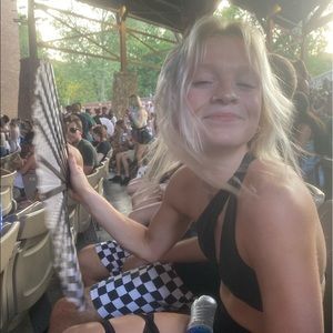 Meet your Posher, Abby